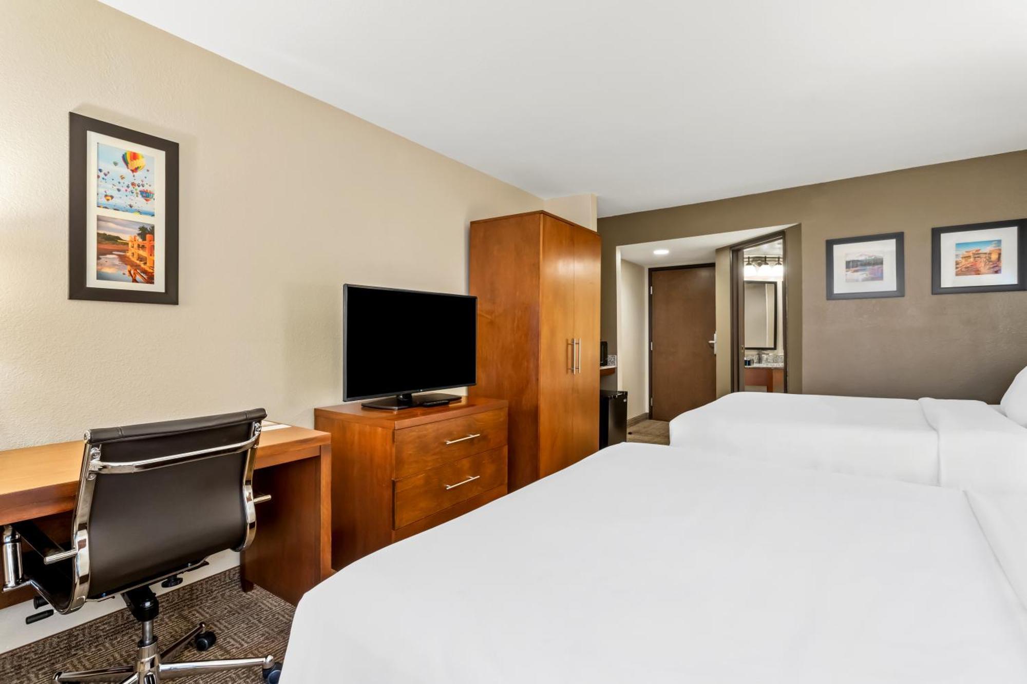 Comfort Inn & Suites Albuquerque Downtown Buitenkant foto